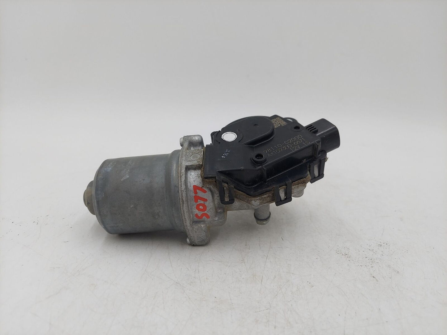 15-17 HYUNDAI SONATA 2.4L Front Windshield Wiper Motor 98110-C2000