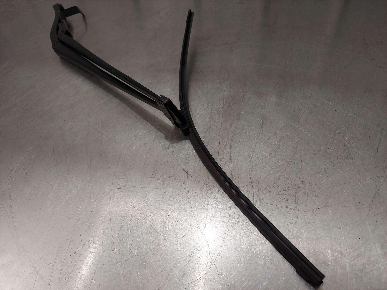 2016 MCLAREN 540C LEFT WIPER ARM 13A5860CP *SCRATCHED CHIPPED*