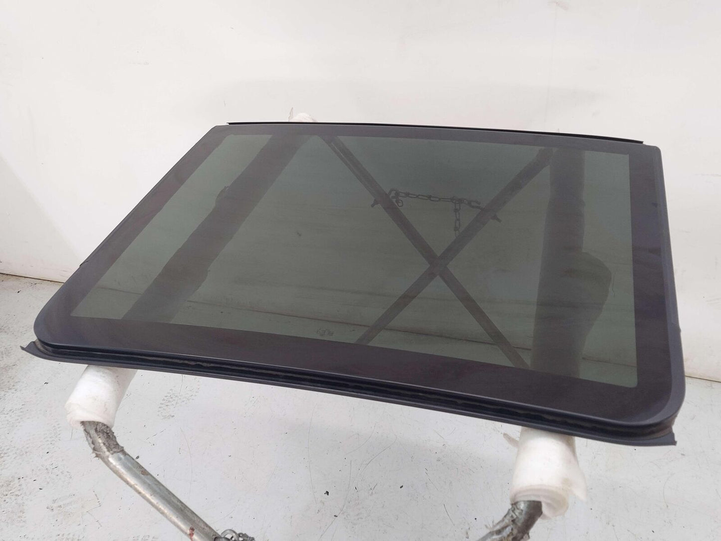 11-18 PORSCHE CAYENNE 958 S E-HYBRID REAR PANORAMIC SUN ROOF GLASS 7P0877056