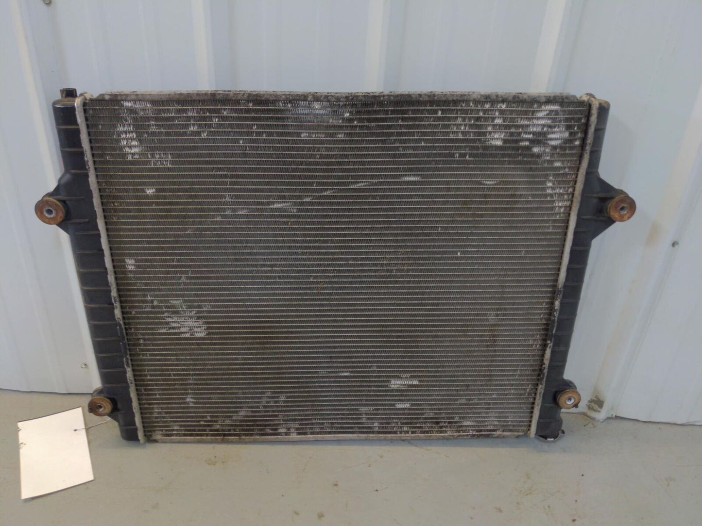 05-15 Toyota Tacoma Radiator 164K KMS MT