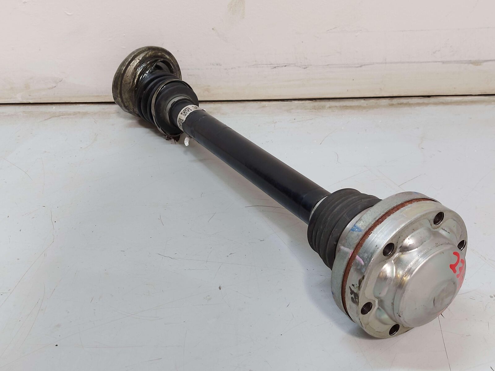 18 Giulia Quadrifoglio 2.9L Rear Left CV Joint Axle Shaft 10380611 11K KMS *Note