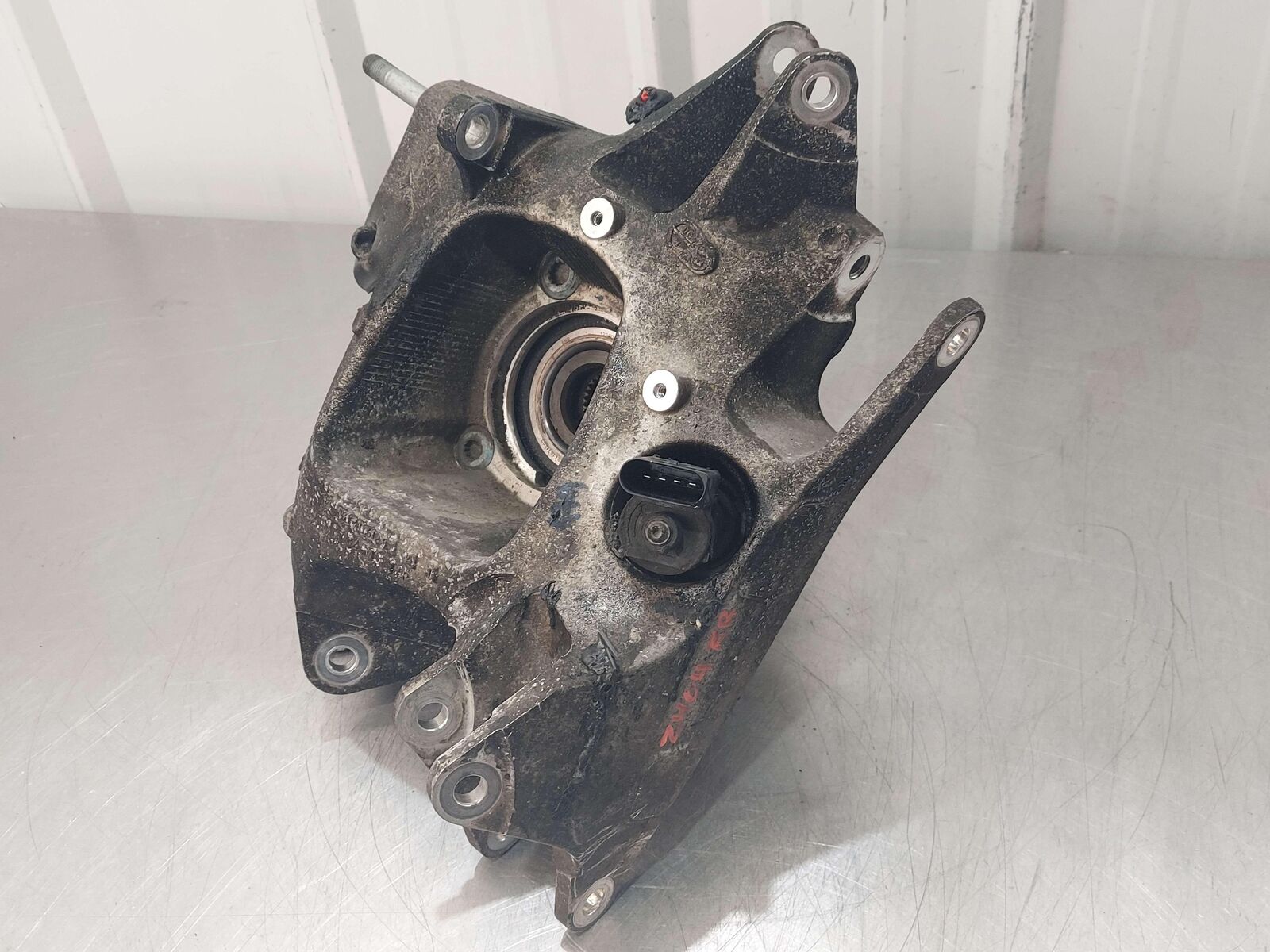 14-16 PORSCHE 911 991 GT3 3.8L REAR RIGHT SPINDLE KNUCKLE HUB *NOTE