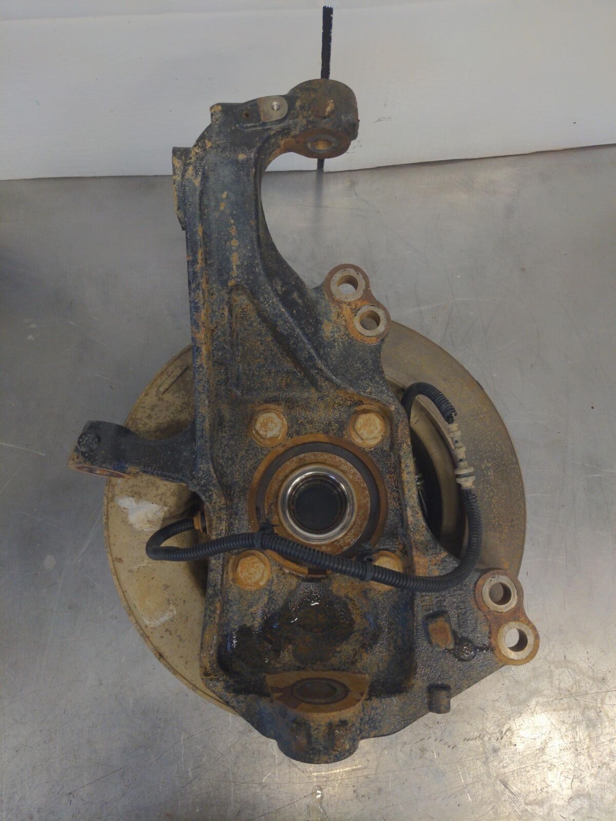 20 21 22 GMC SIERRA 2500 Right Spindle Knuckle Front Rh *no rotor*