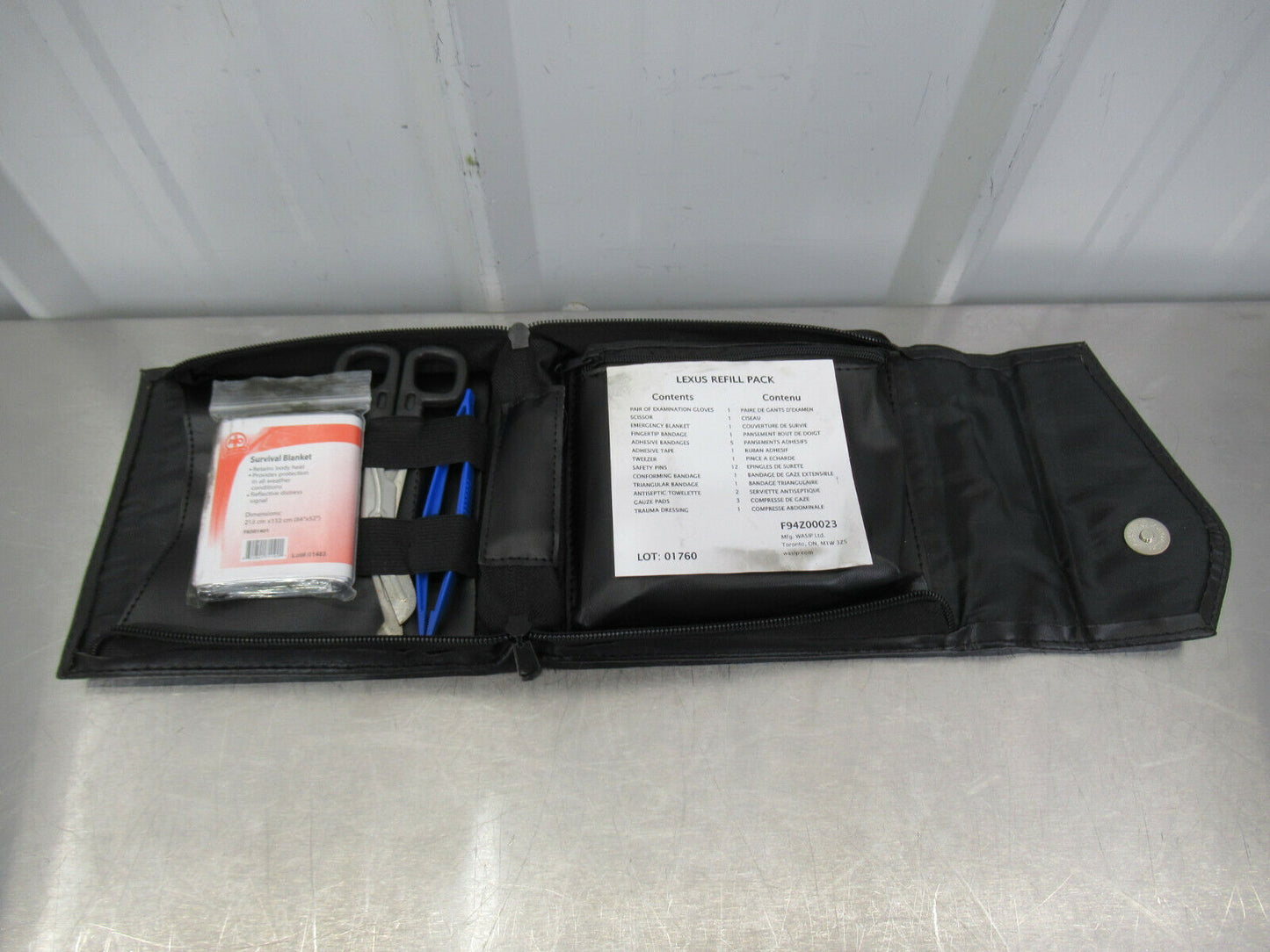 W001 17 2017 LEXUS GX460 EMERGENCY FIRST AID KIT POUCH