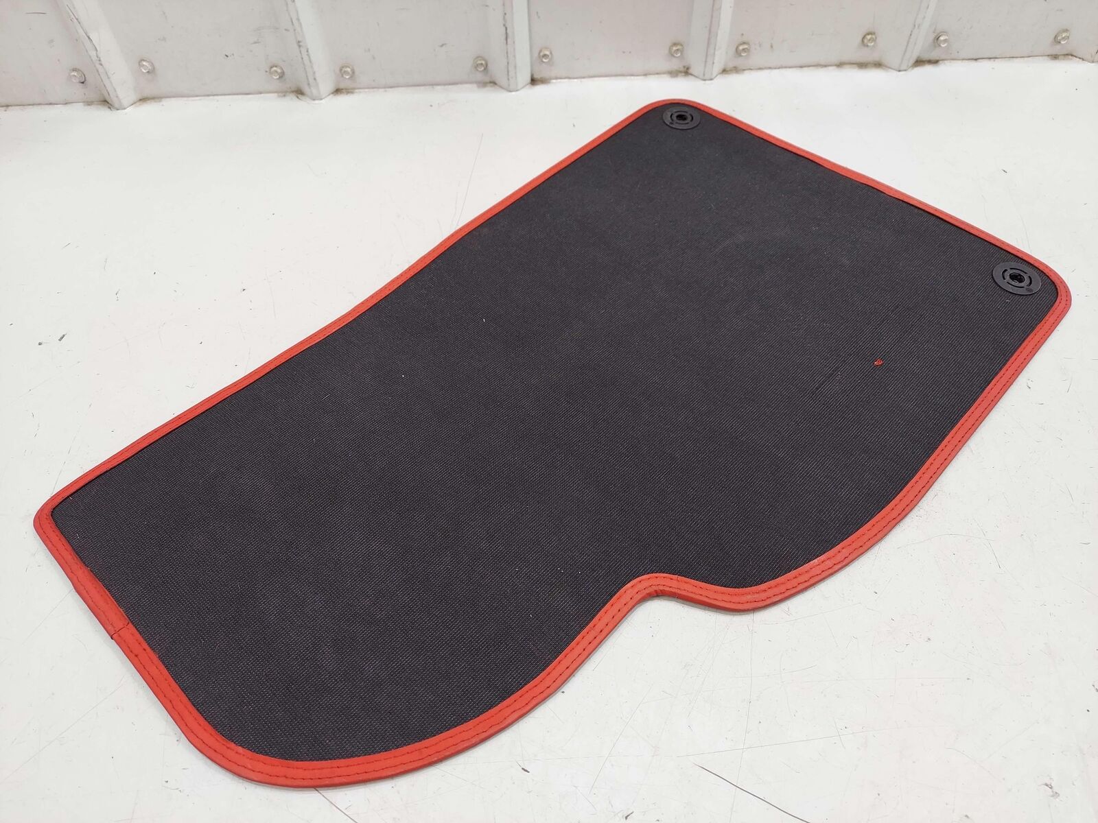 2014 PORSCHE 911 991 GT3 FLOOR MAT BLACK W/ RED TRIM *DISCOLORATION*