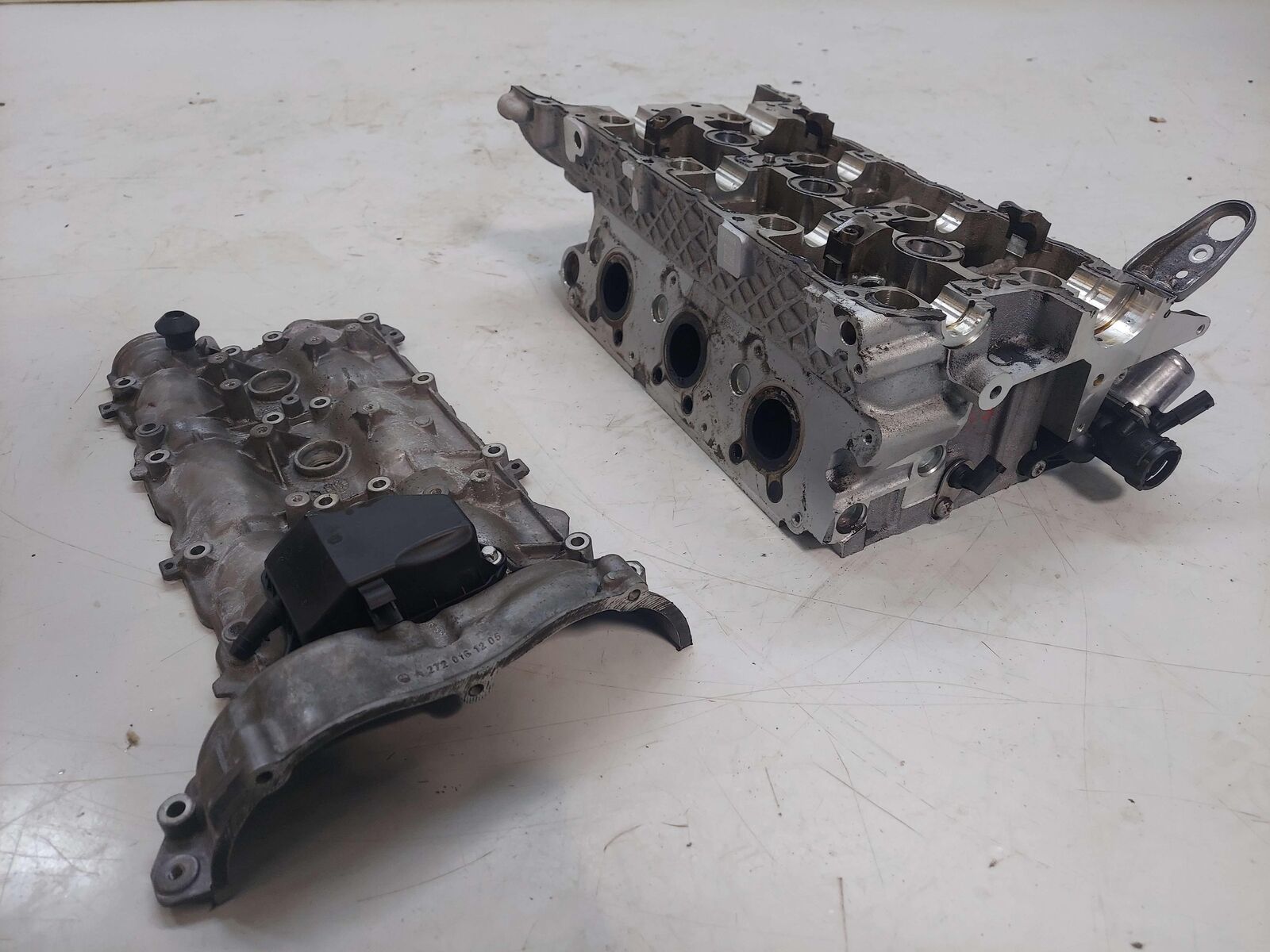 06-12 Mercedes C300 W204 Engine LH Left Cylinder Head 2720104720 0913419382 NOTE