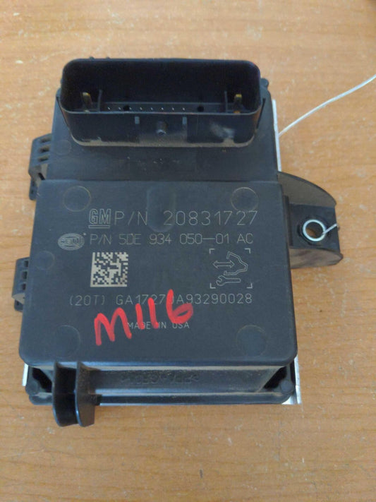 10 CHEVY CAMARO 20831727 fuel pump relay module