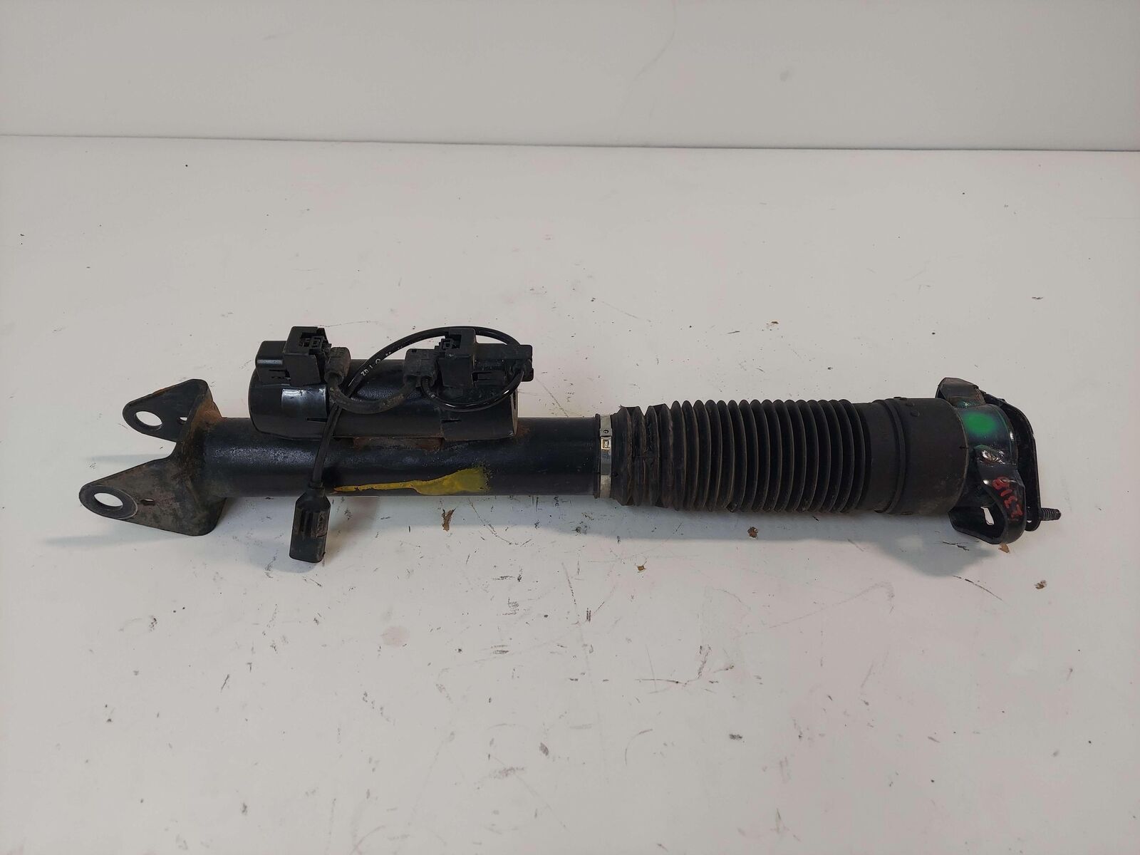 17-19 MERCEDES GLE63S AMG W166 REAR LH LEFT AIRMATIC AIR STRUT SHOCK 