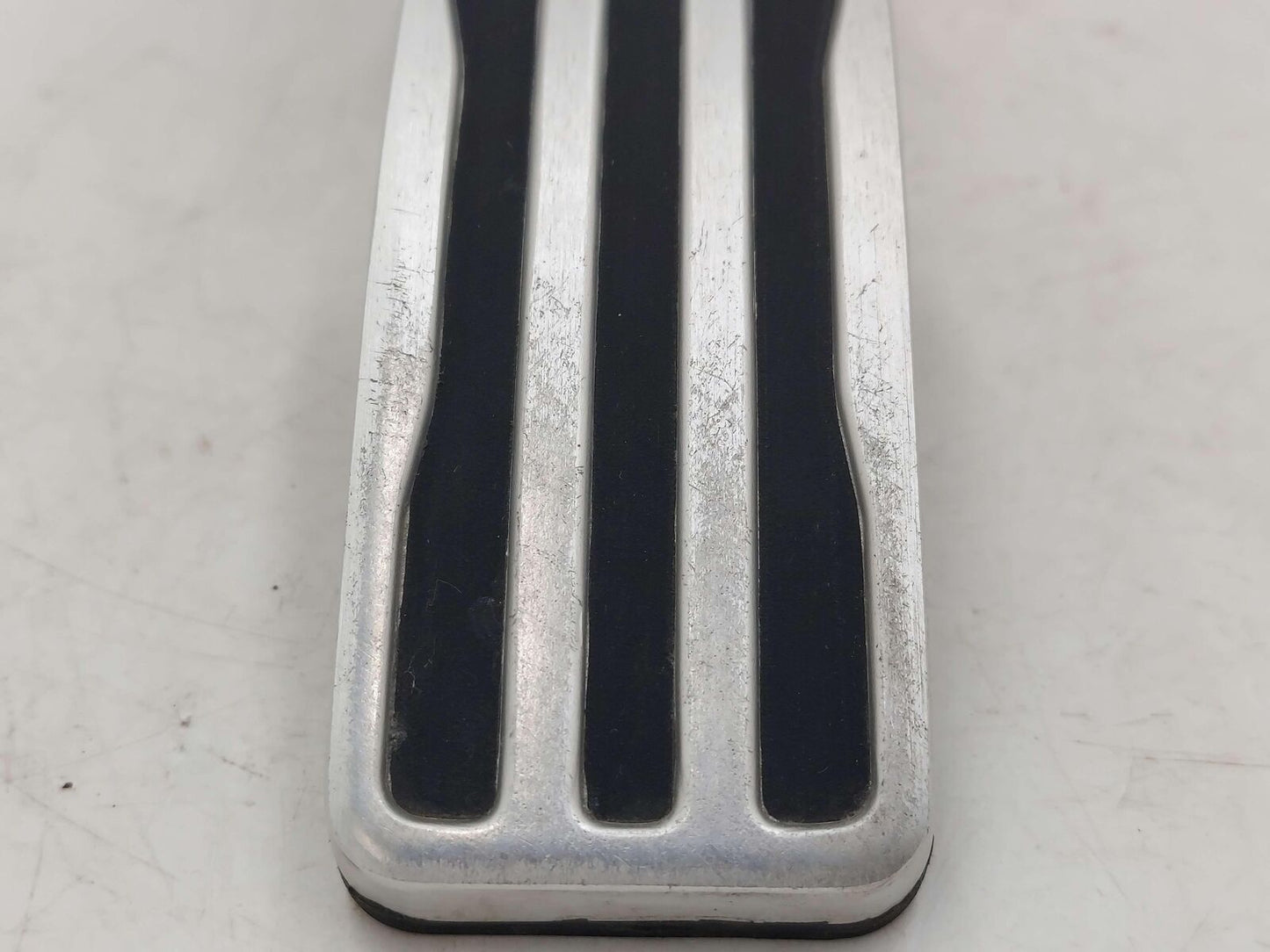 2009 Nissan GTR GT-R R35 Accelerator Gas Pedal *Scuffs* 18002JF10A