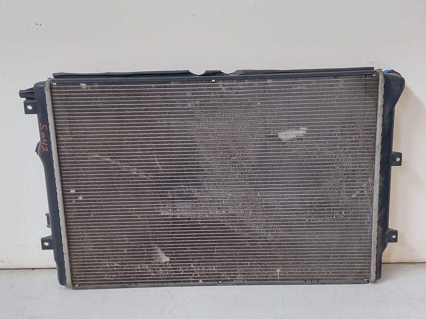 09-18 VW TIGUAN Radiator 5N0121253L 87K KM's