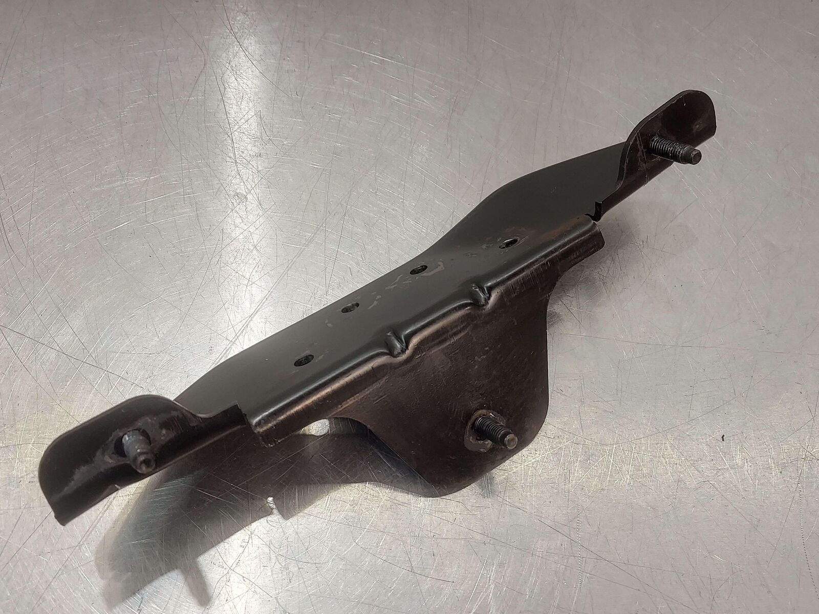 2006 FORD GT GT40 SUPERCAR REAR TRANSMISSION BRACKET 4G7V-5D252-BA OEM