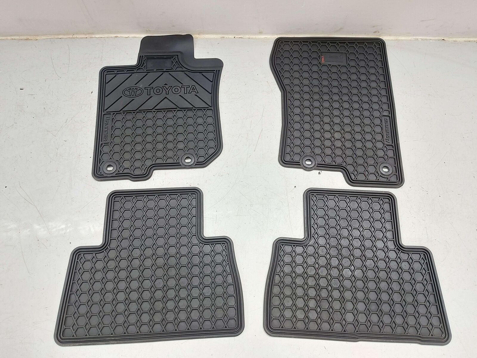 OEM 2020 TOYOTA 4RUNNER SET OF 4 ALL WEATHER FLOOR MAT MATS BLACK PU320-89010-04