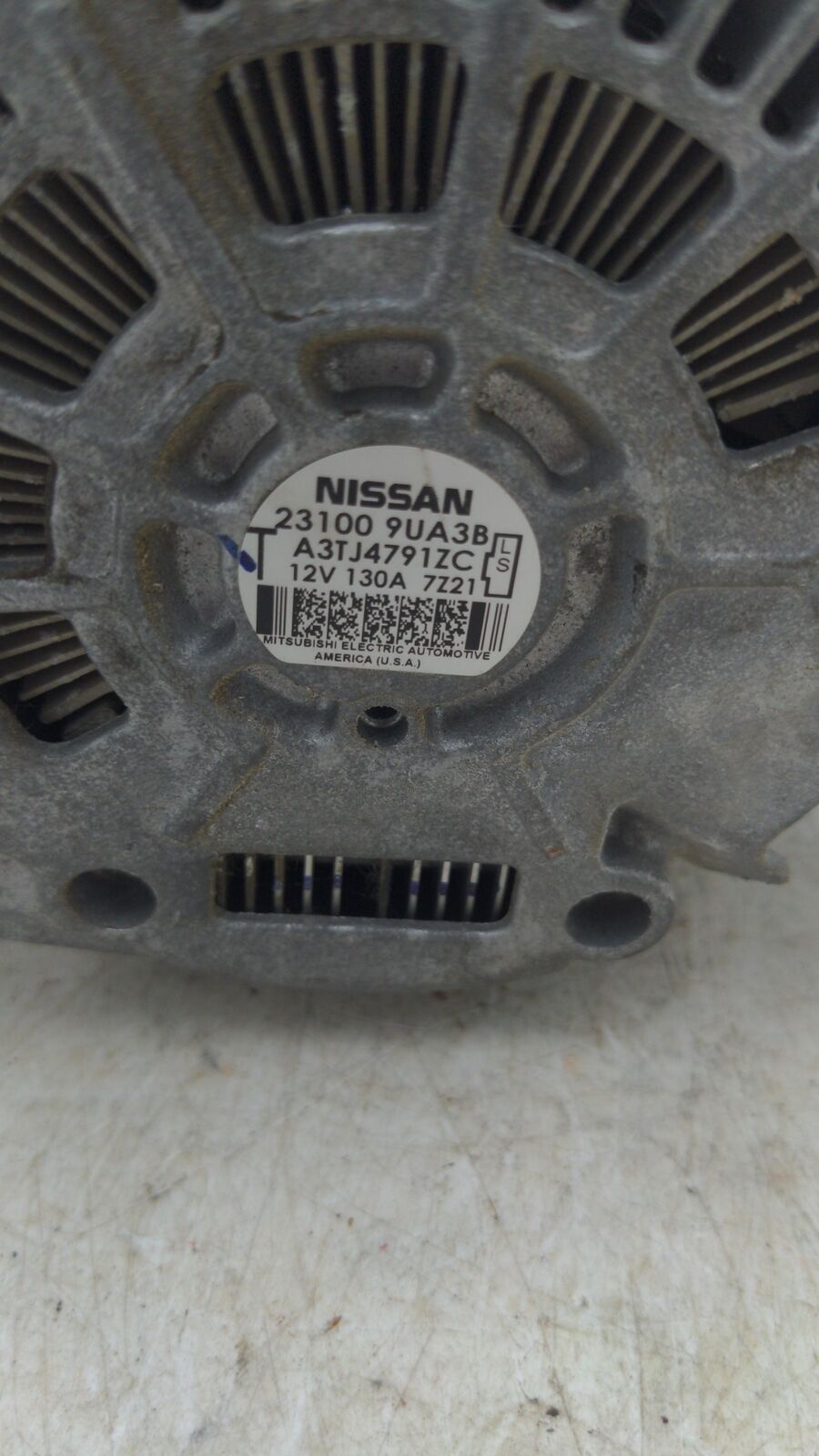 18 19 20 NISSAN MURANO Alternator 231009ua3b only 6K KM's!!