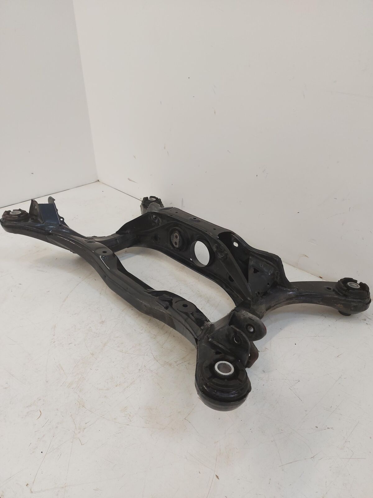 14-22 TOYOTA HIGHLANDER 3.5L REAR Undercarriage Crossmember SubFrame 22K KM'S