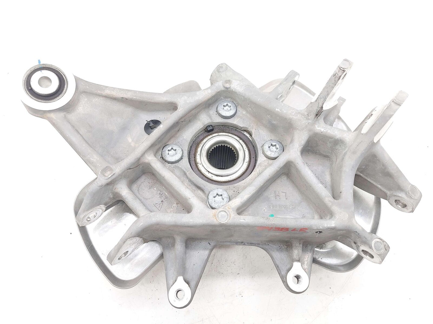 2024 ASTON MARTIN DB12 VOLANTE REAR LEFT SPINDLE KNUCKLE HUB HY53-5A971-AD