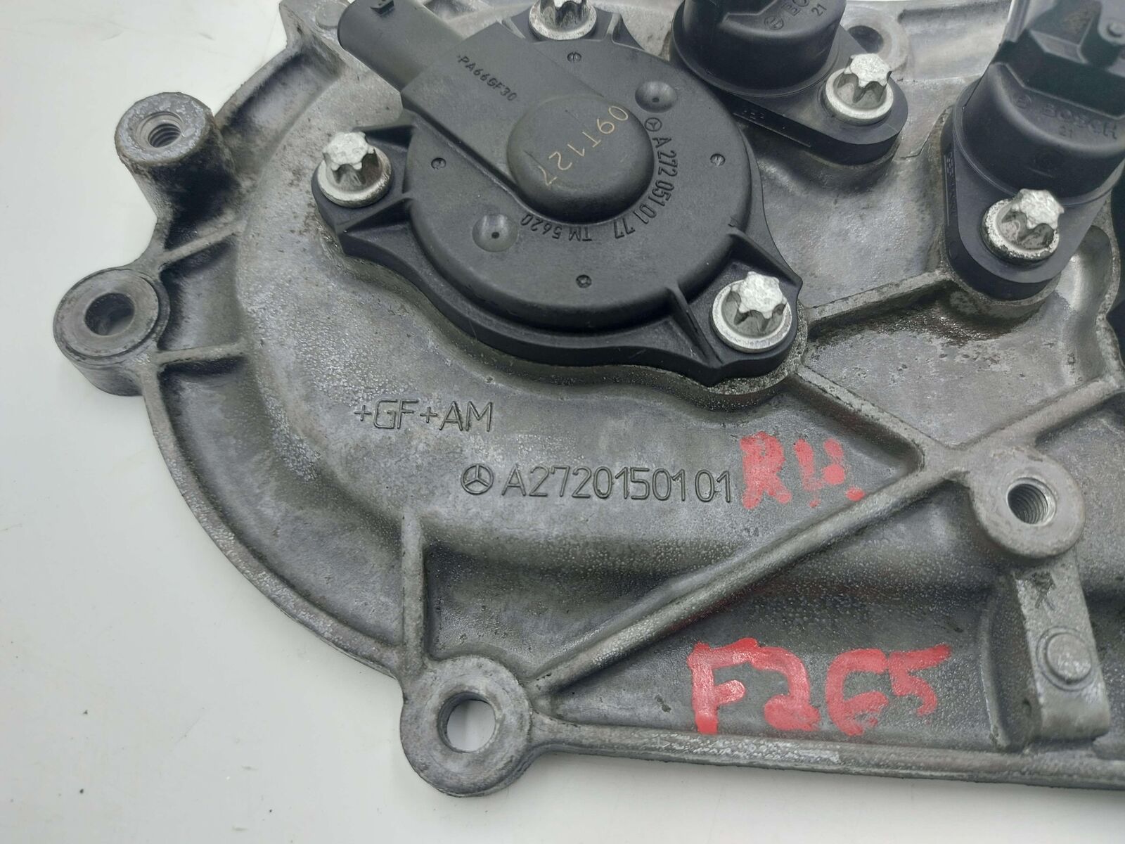 2009 Mercedes C300 RH Right Upper Timing Cover W/ Sensors A2720150101