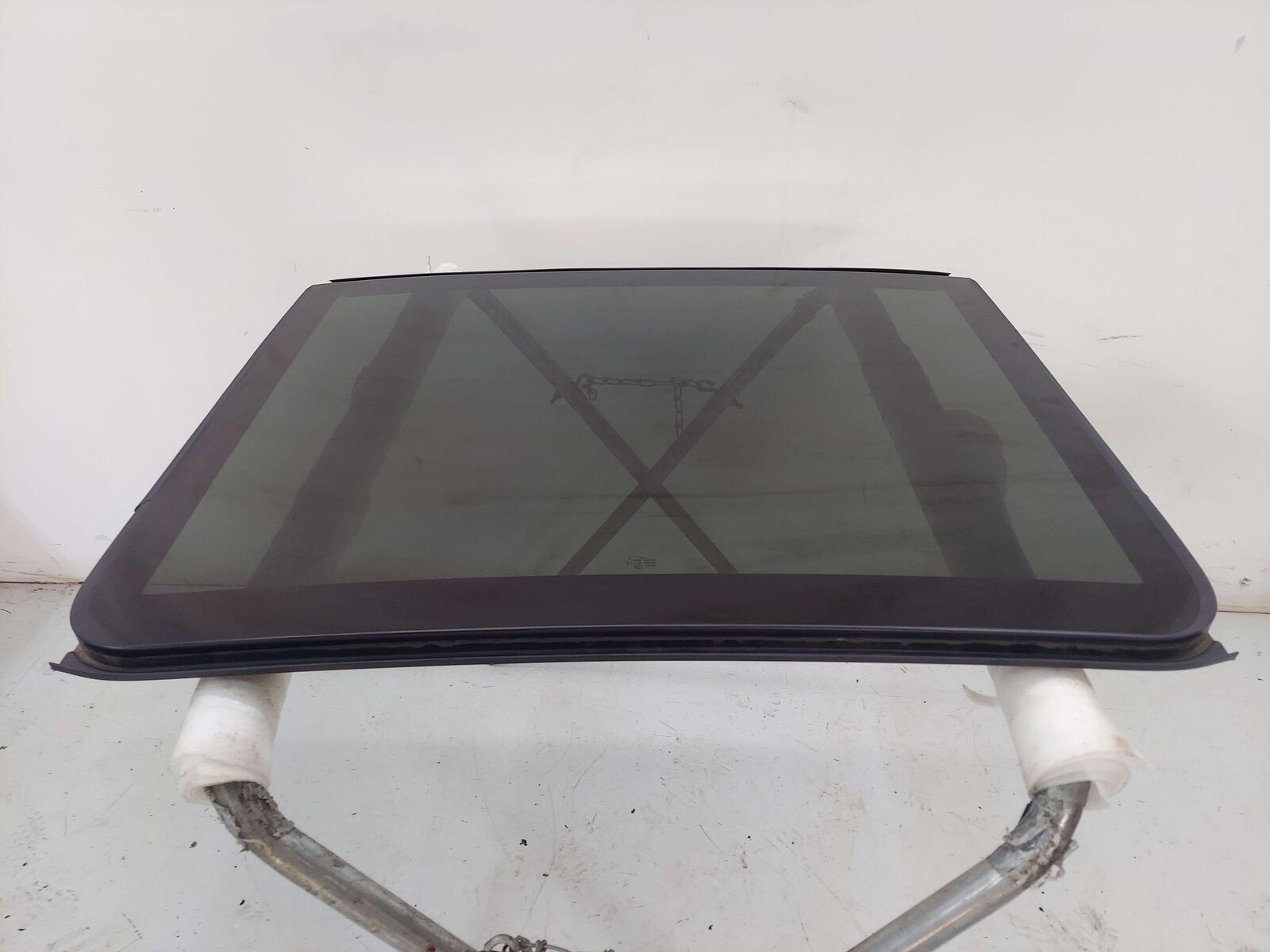 11-18 PORSCHE CAYENNE 958 S E-HYBRID REAR PANORAMIC SUN ROOF GLASS 7P0877056