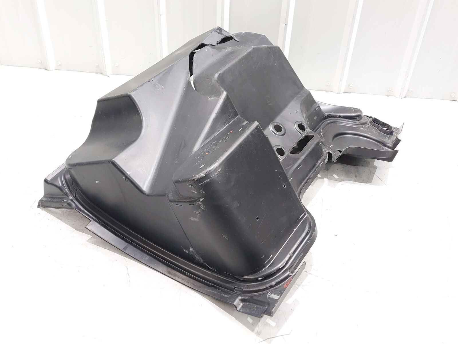 2006 FORD GT GT40 SUPERCAR FRONT STORAGE TUB *NOTES* 4G7V-6313556-AE OEM