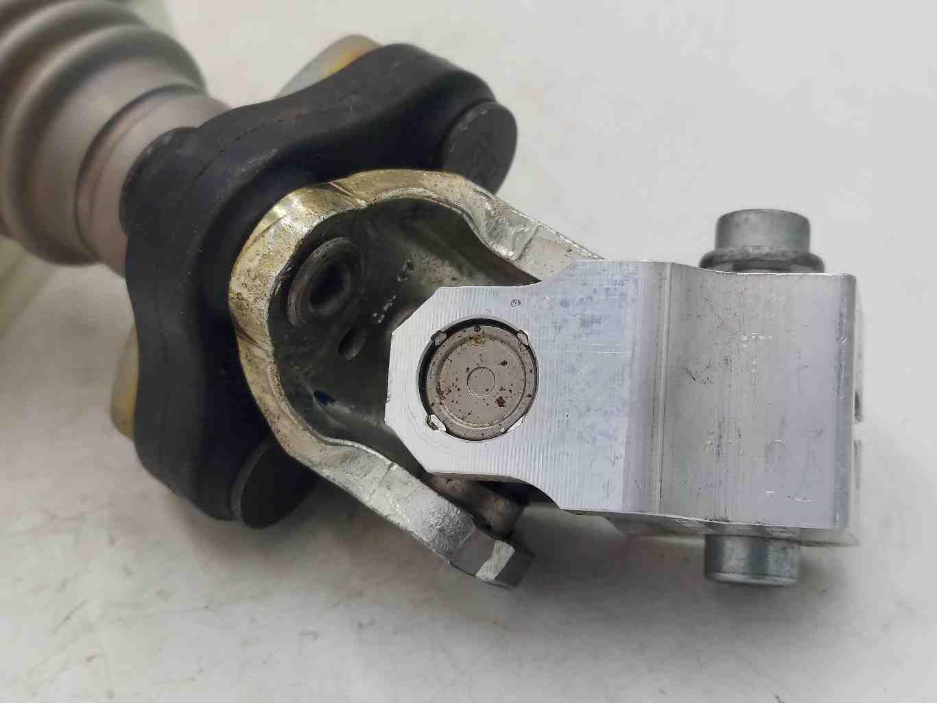 2018 MERCEDES GLE63S AMG W166 Upper Intermediate Steering Coupler Shaft 