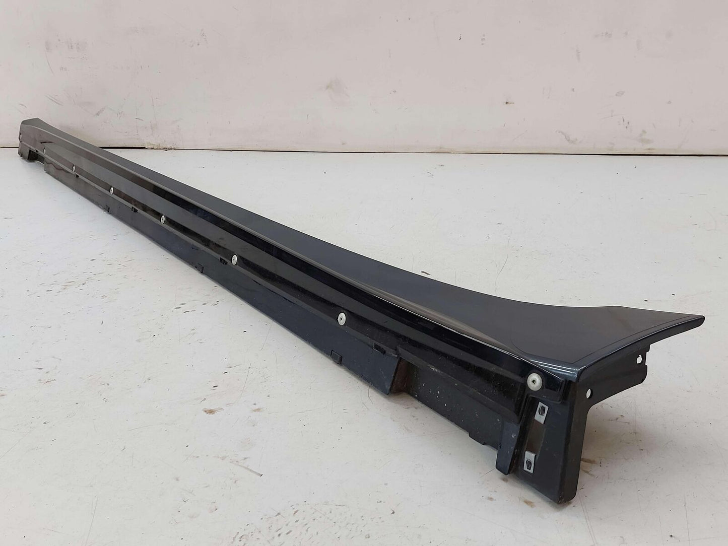 20-23 CADILLAC CT5 LEFT ROCKER PANEL SIDE SKIRT MOULDING BLACK 84760105