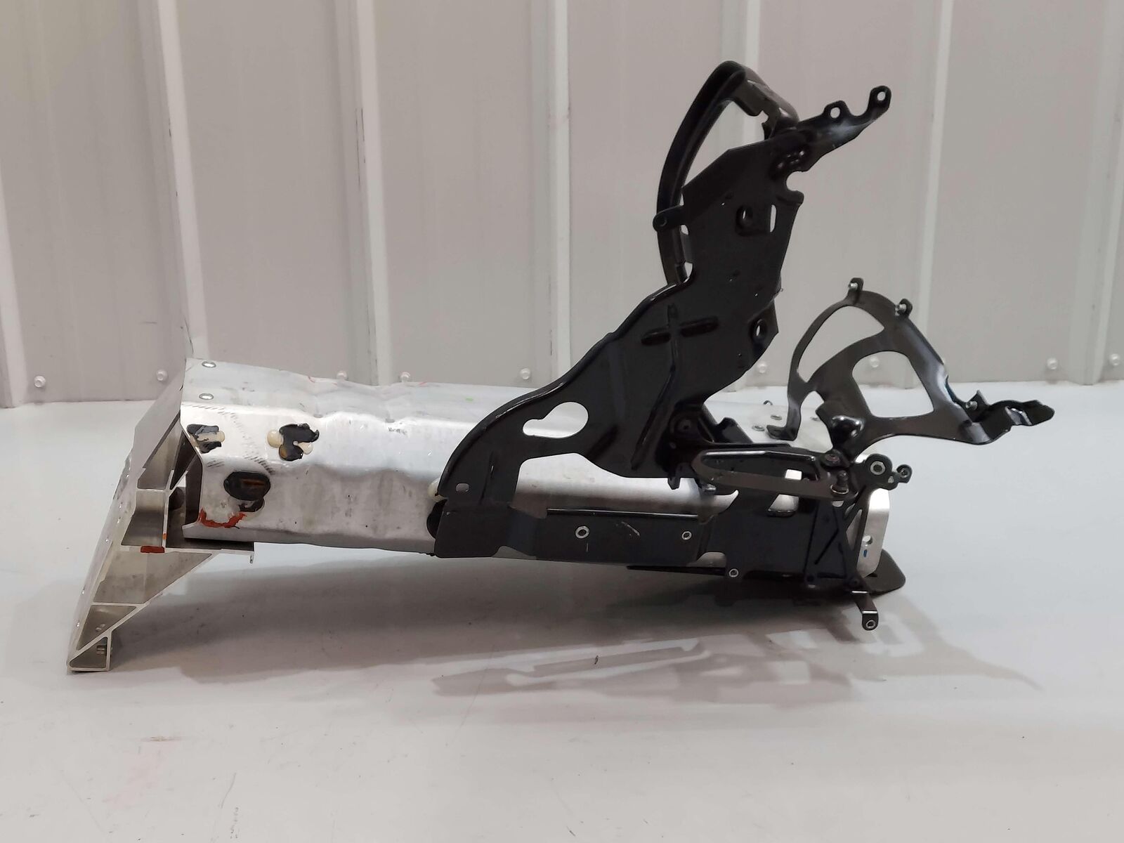 2023 Mclaren Artura Front RH Right Frame Horn Rail 16A0028CP 3K KMS *NOTES*