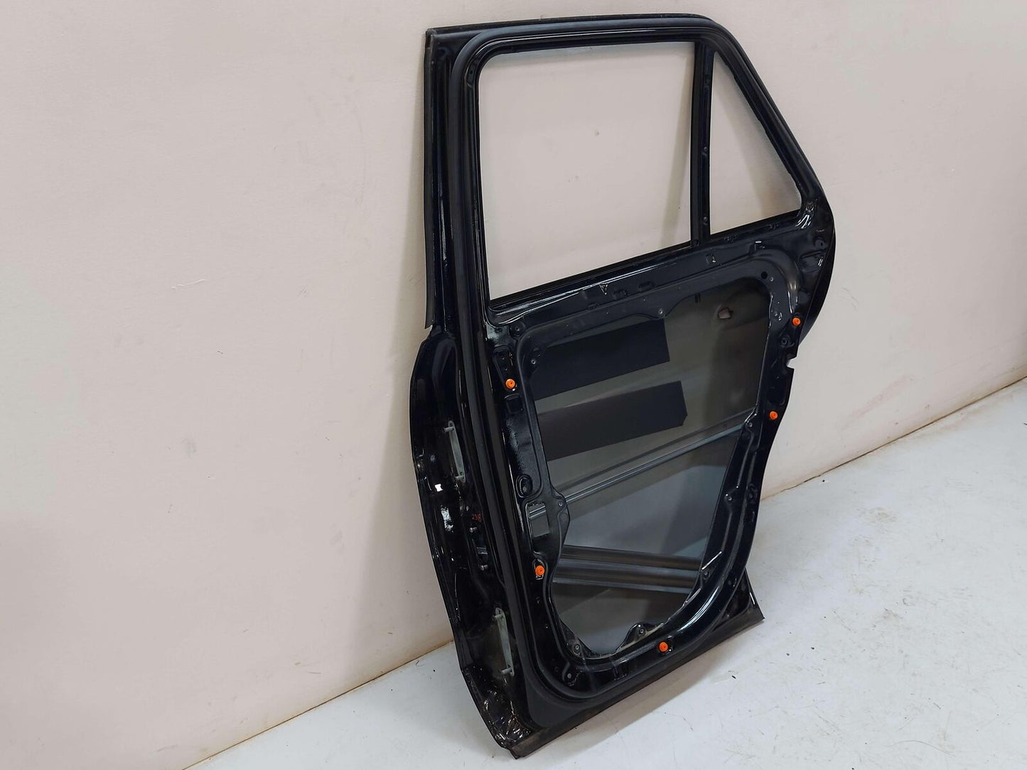 16-19 MERCEDES GLE63S AMG W166 Rear RH RIGHT Door Shell Obsidian Black *note*