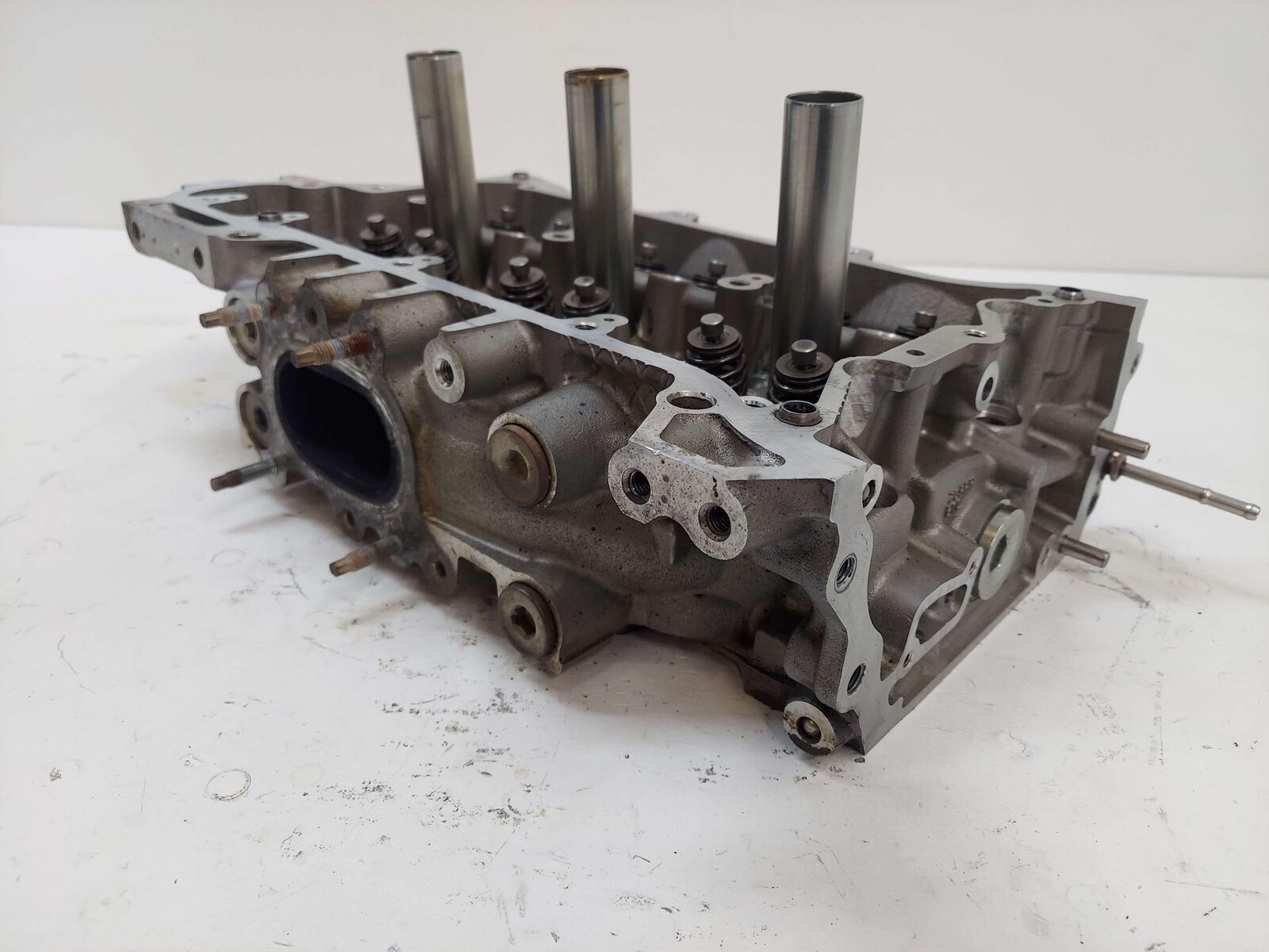 16-22 TOYOTA TACOMA 3.5L RH RIGHT ENGINE MOTOR CYLINDER HEAD 1110180001