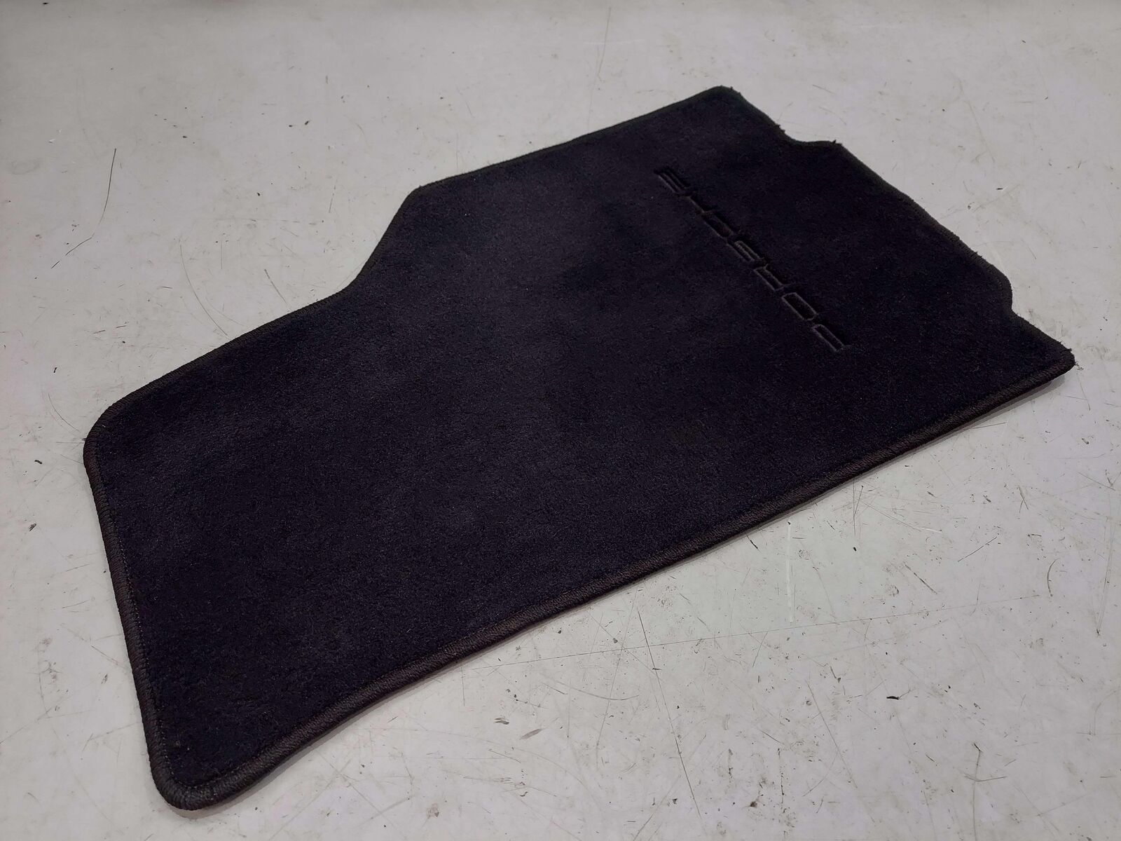 2001 PORSCHE 911 996 CARRERA FRONT FLOOR MAT 'PORSCHE' BLACK CARPET *NOTE