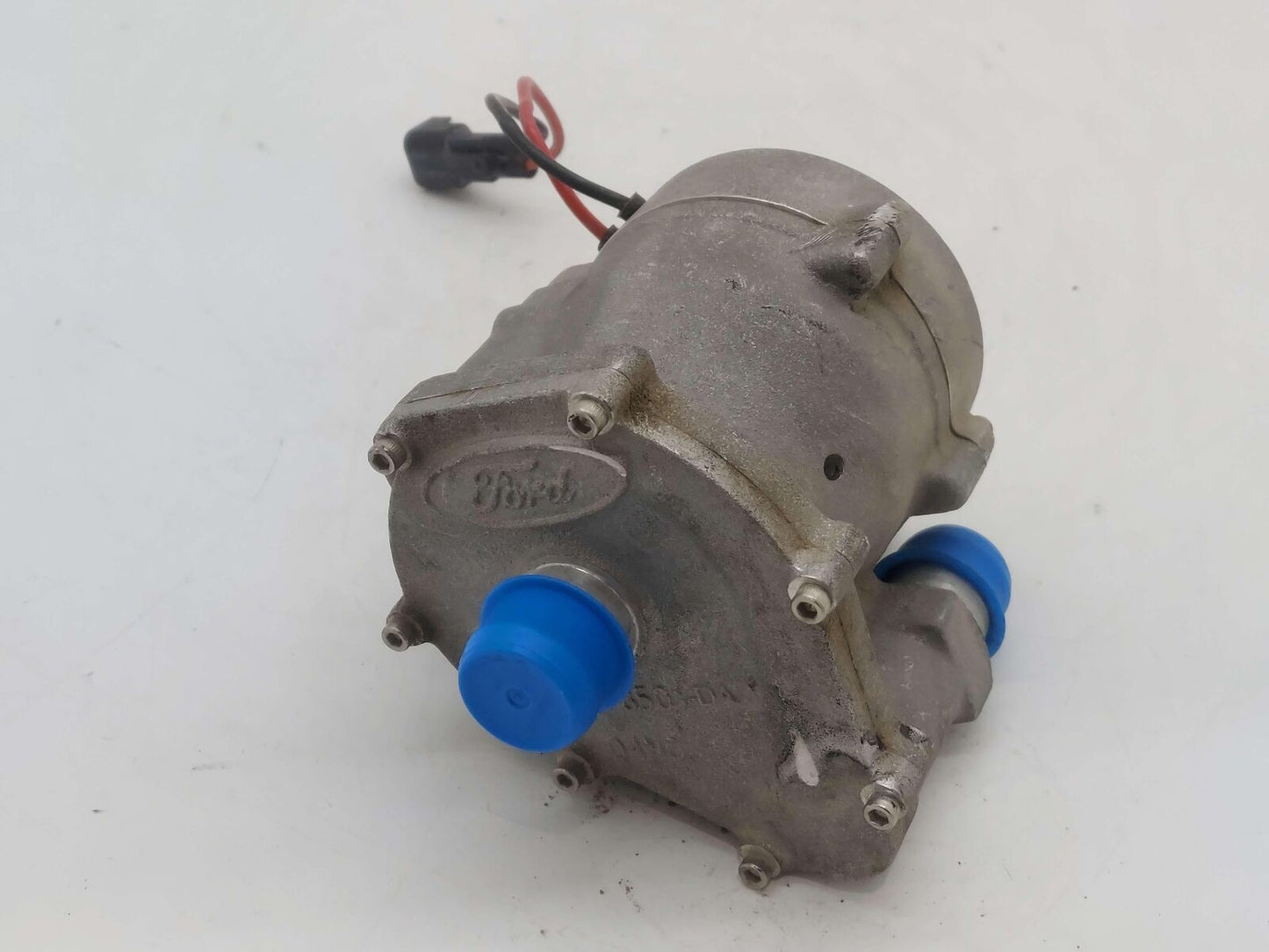 2006 FORD GT GT40 SUPERCAR RIGHT WATER PUMP 4G7V-8501-DA 4G7V-8A558-CA OEM