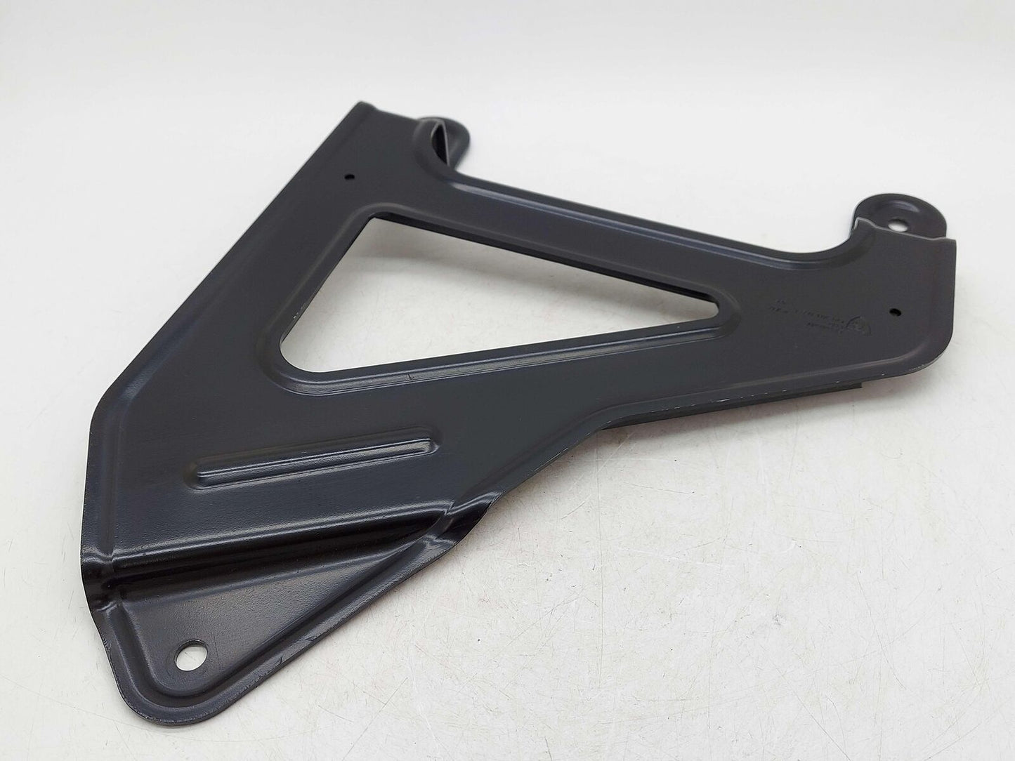 2018 LAMBORGHINI AVENTADOR S LP740-4 LEFT LOWER FUEL TANK SUPPORT BRACKET