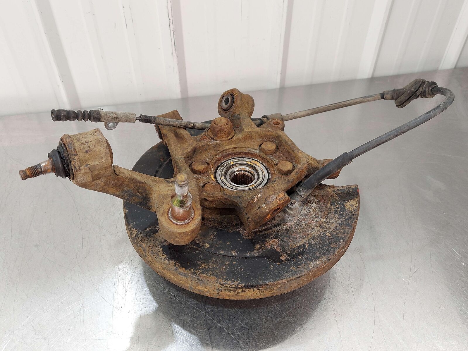 1991 Nissan Skyline R32 HCR32 GTS-T Coupe Rear LH Left Spindle Knuckle Hub