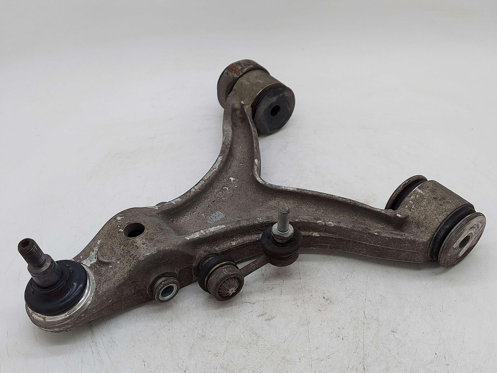 2010 Maserati GranTurismo S M145 Coupe FRONT RIGHT LOWER CONTROL ARM 3206581