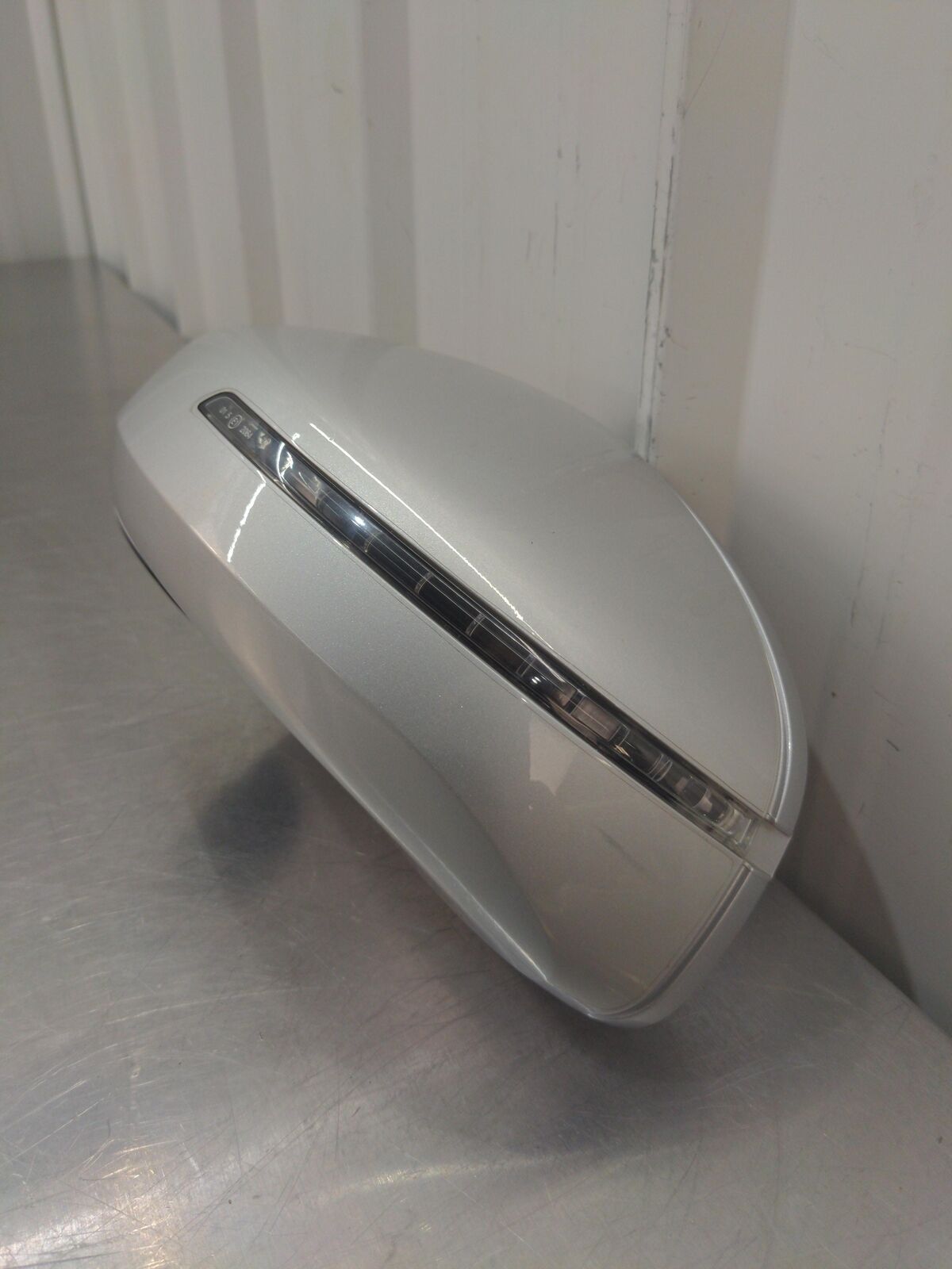 2009 AUDI R8 Left Door Mirror Housing Silver 8J0857501A 3m With Signal Light