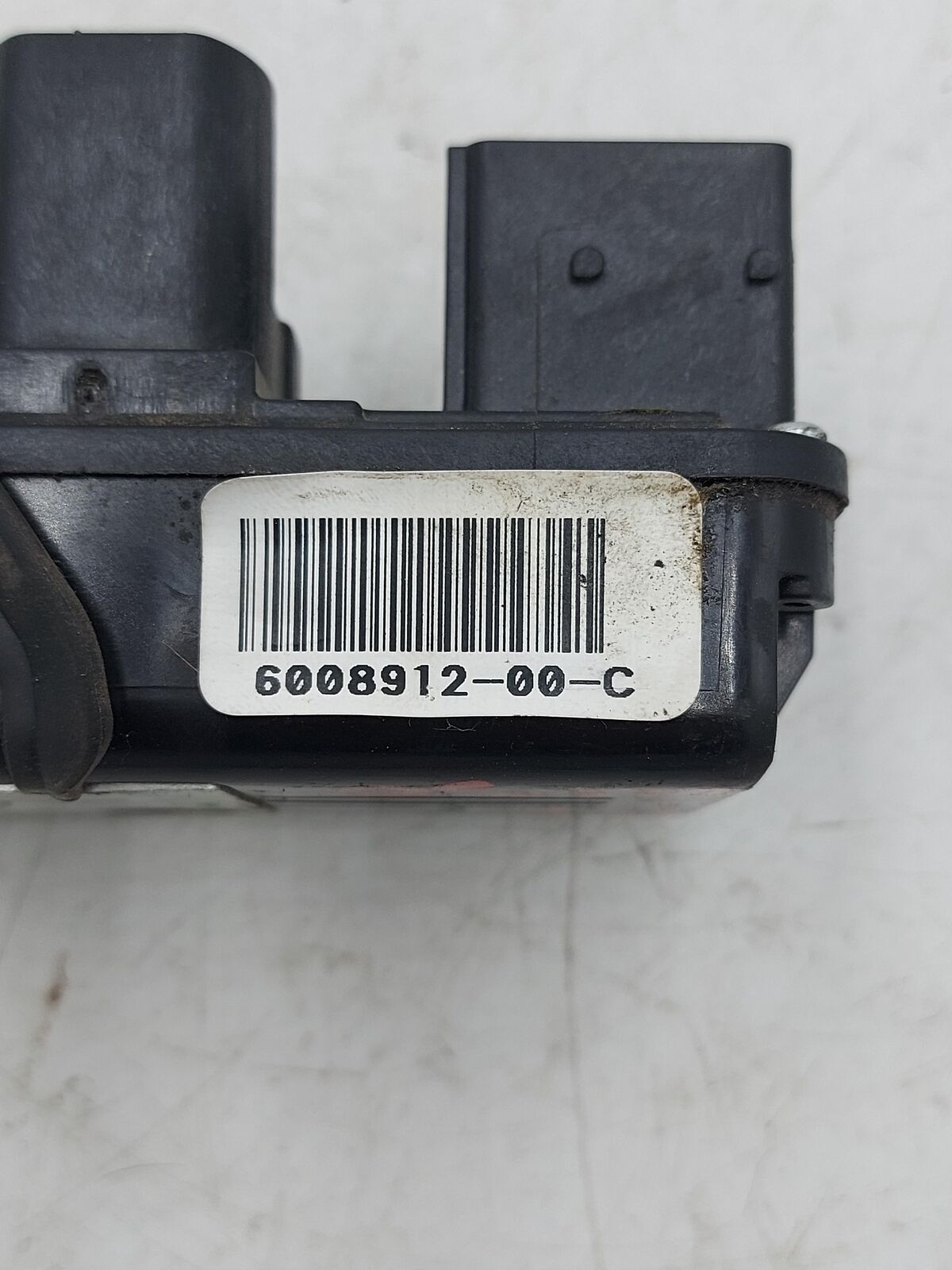 2014 TESLA S FRONT RH Right Door Latch 6008912-00-C 126K KM's