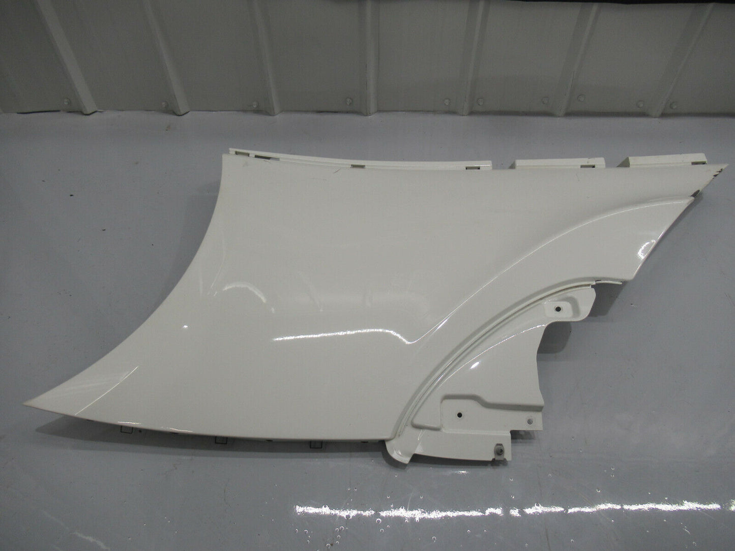 T020 2016 16 MCLAREN 570S LH LEFT LOWER QUARTER PANEL REAR FENDER DAMAGED