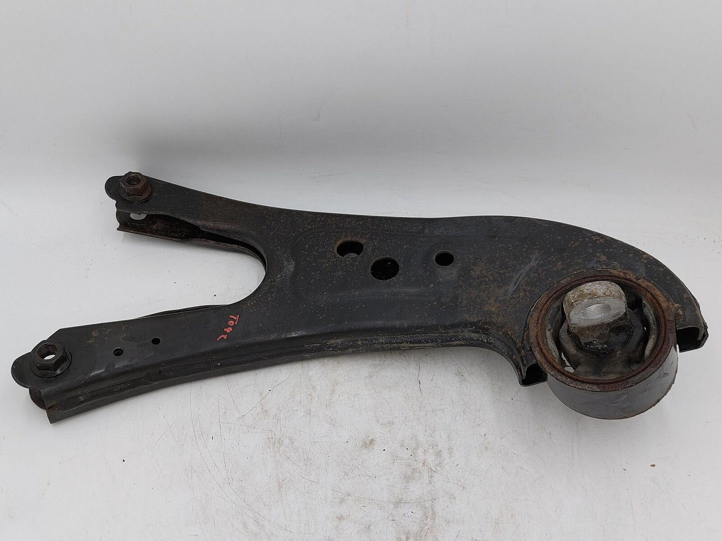 10-22 LEXUS RX450 HYBRID REAR LEFT LOWER TRAILING CONTROL ARM