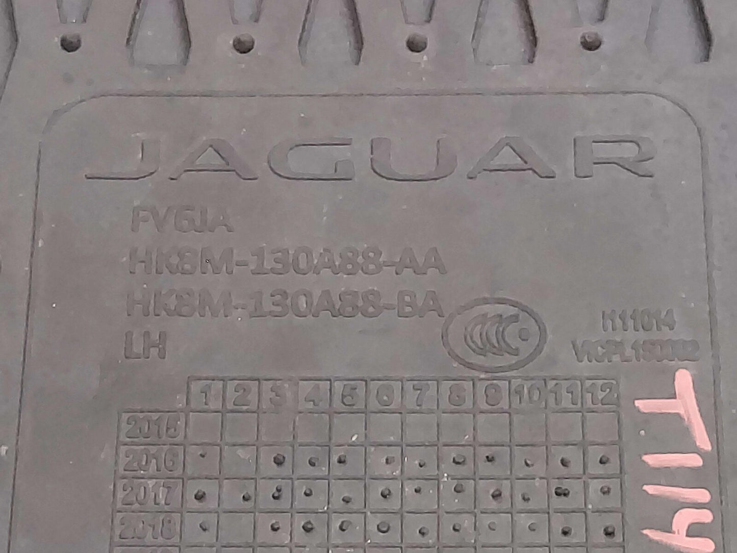 2019 Jaguar F-pace Floor Mats Mat Set HK8M-130A88-AA HK8M-130A88-BA