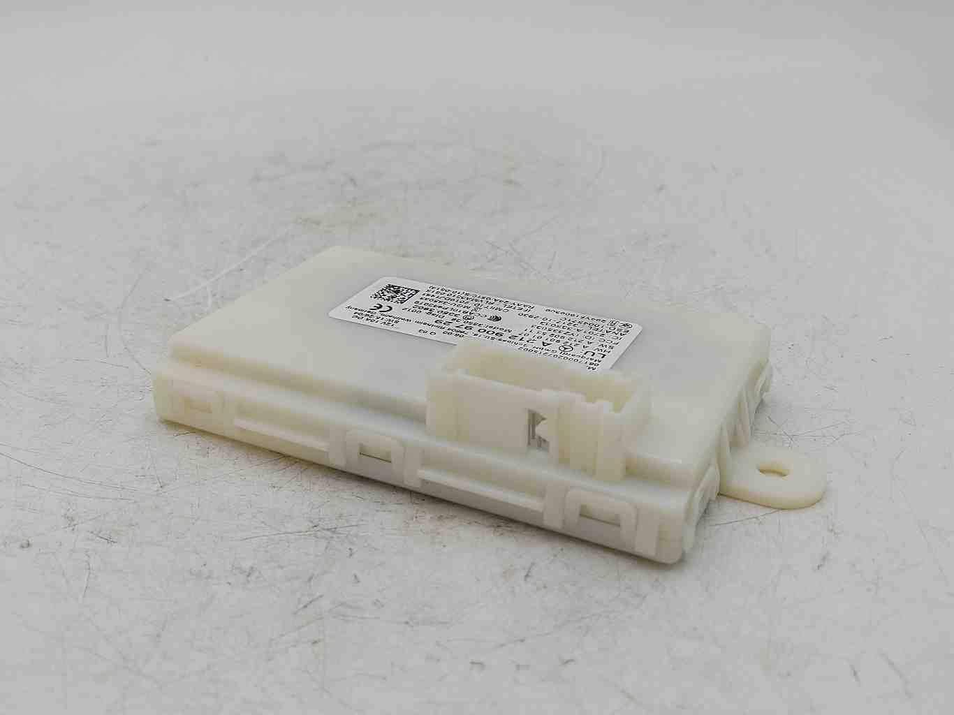 16-19 MERCEDES GLE63S AMG W166 KEYLESS ENTRY CONTROL MODULE 2129009729