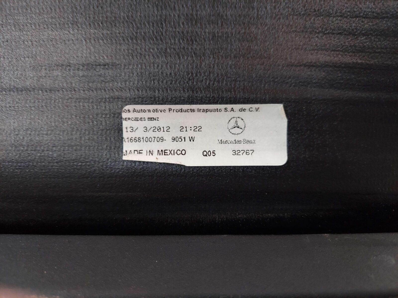 12-15 MERCEDES ML63 AMG W166 ROLLER CARGO COVER SHADE BLACK A1668100709 *NOTE*