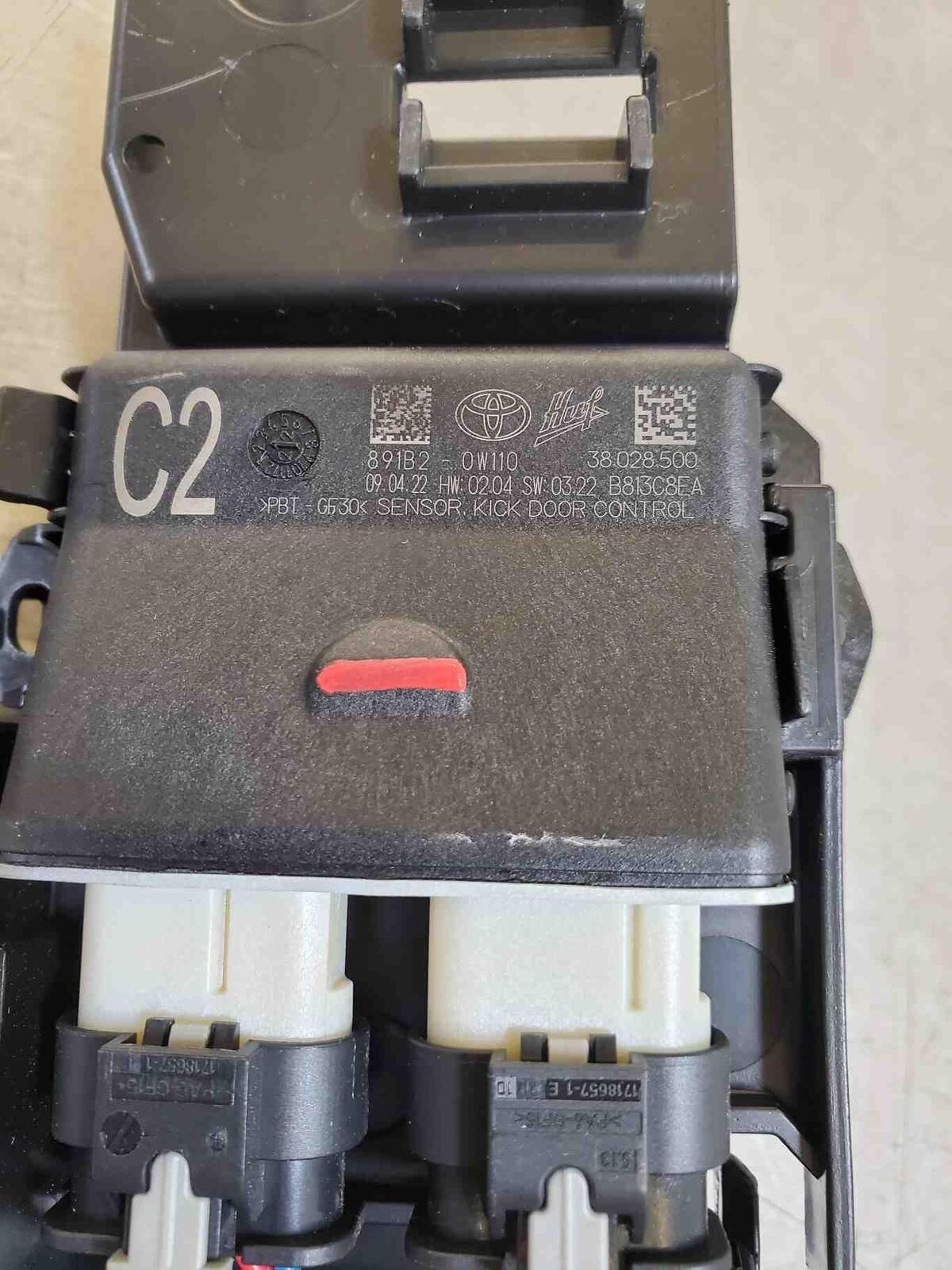 2022 TOYOTA HIGHLANDER Tailgate Lift Motor Liftgate Foot Sensor 891B2-0W110