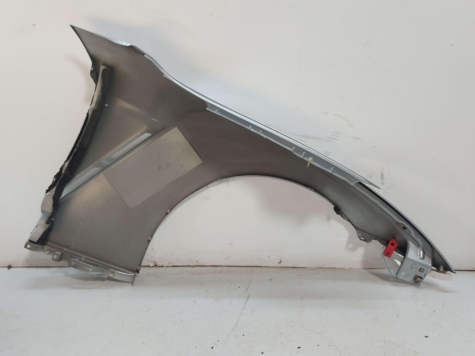 09-13 Nissan GTR GT-R R35 LH Left Fender Super Silver (KAB) *Notes*