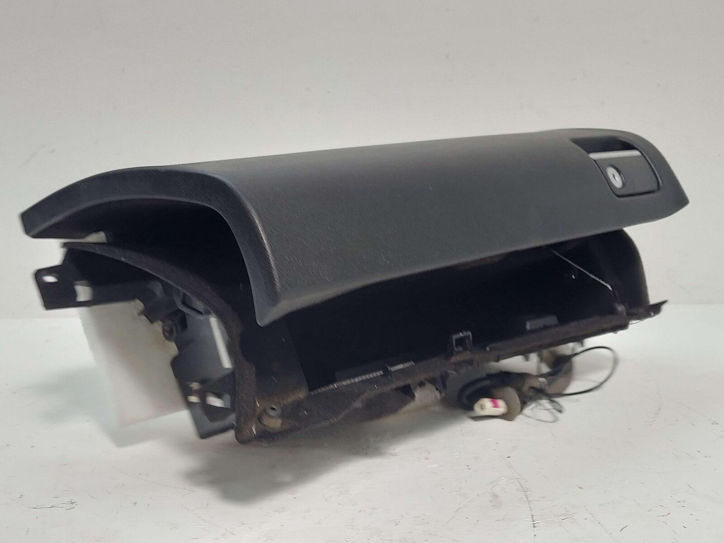 2010 MERCEDES ML63 AMG W164 DASH GLOVE BOX BLACK LEATHER A1646800691