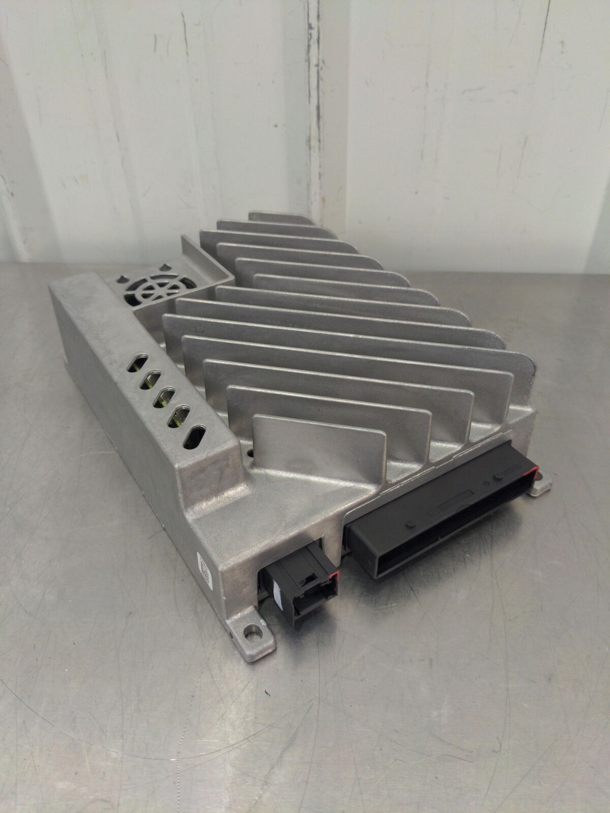 15 MERCEDES ML350 W166 Harman Becker Amplifier 1669008612