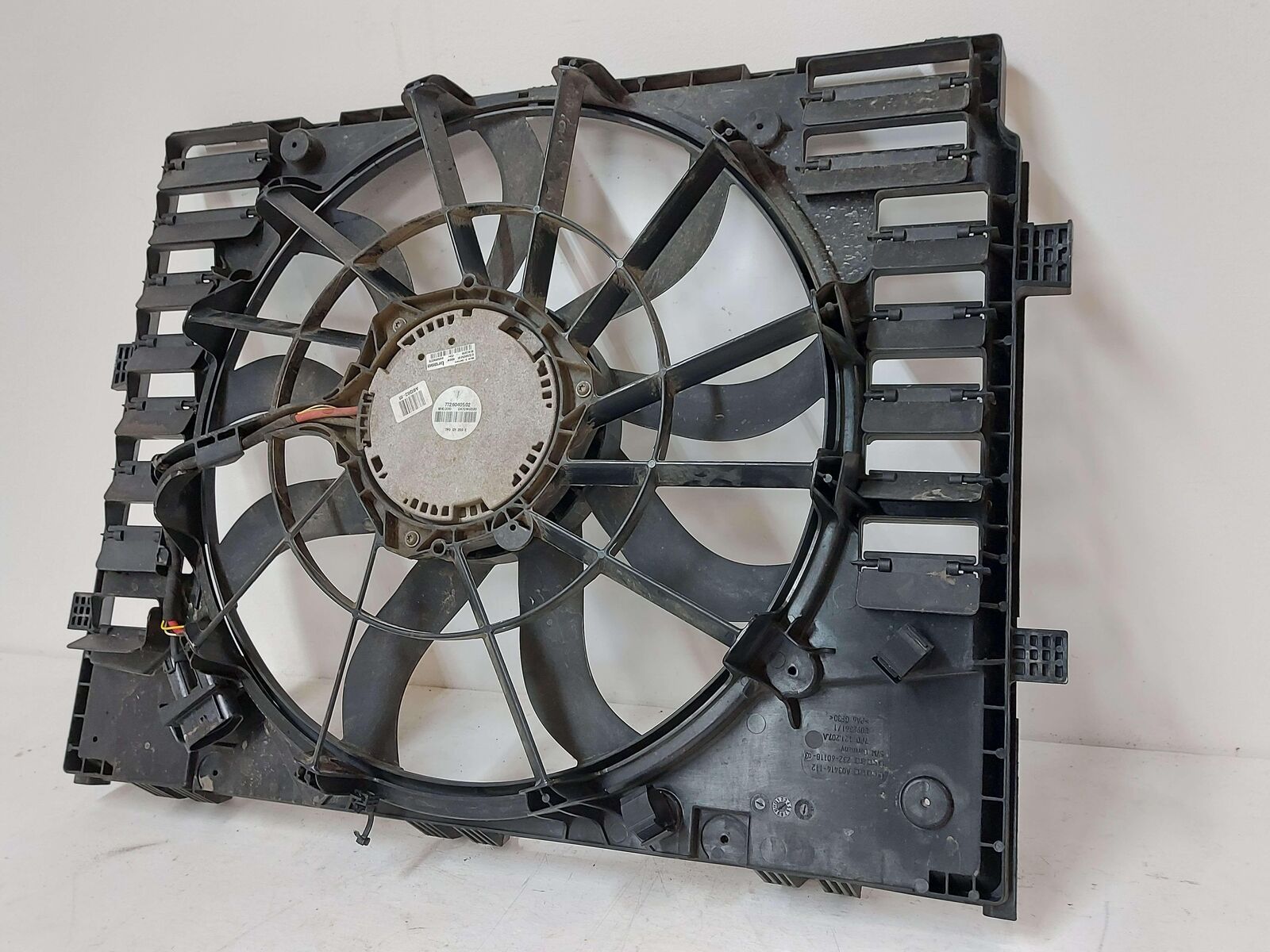 11-18 PORSCHE CAYENNE HYBRID 958 92A 3.0L ELECTRIC COOLING FAN MOTOR 7P0121203E