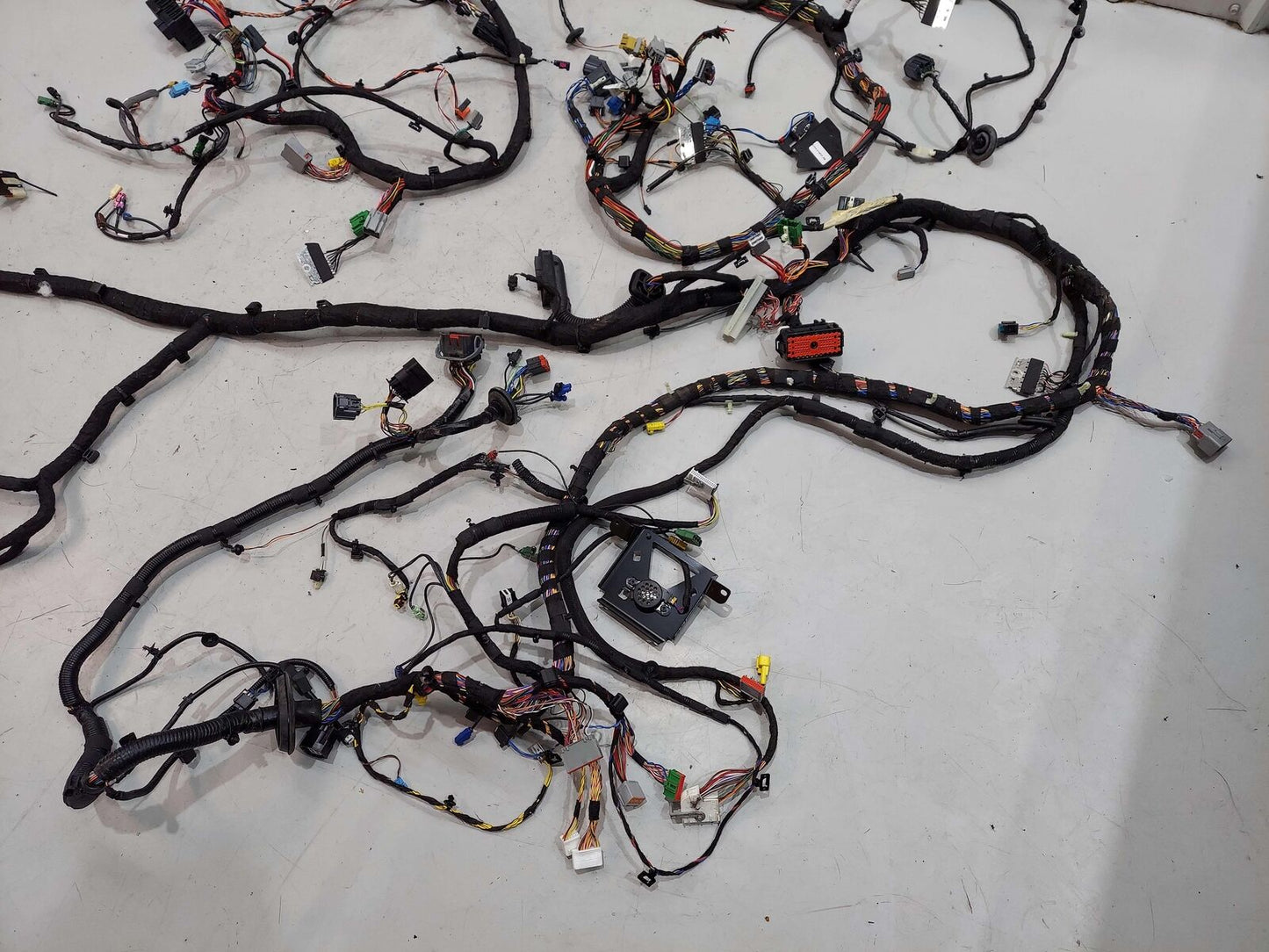 2024 ASTON MARTIN DB12 VOLANTE CHASSIS FRAME WIRE HARNESS *NOTE