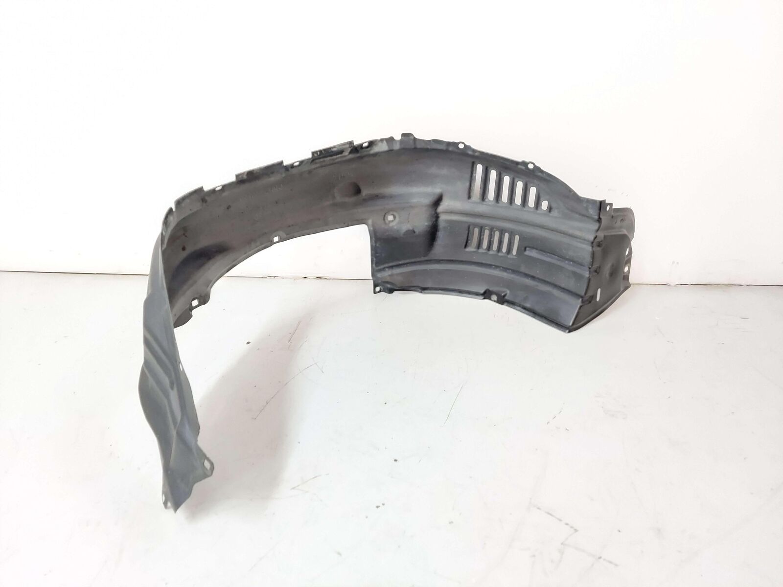 10-13 TOYOTA 4RUNNER FRONT RIGHT WHEEL FENDER LINER W/ DYNAMIC SUSPENSION