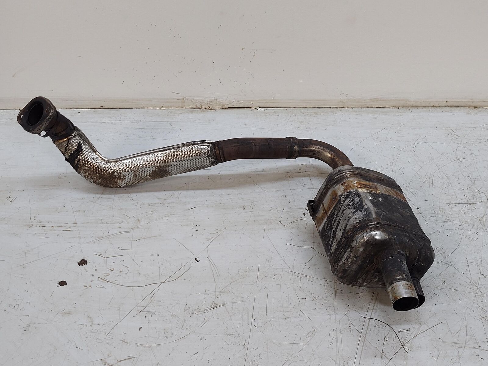 17-22 Porsche Cayman 718 LH Left Muffler *Fire Damage* 051-0764703