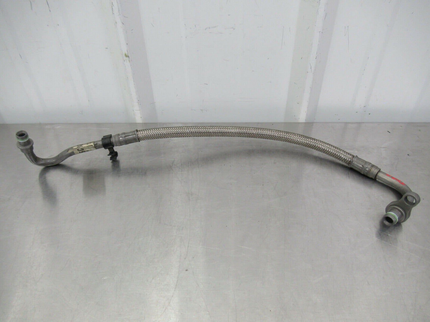 T020 2016 16 MCLAREN 570S STEERING PUMP HOSE LINE #11 13D0066CP