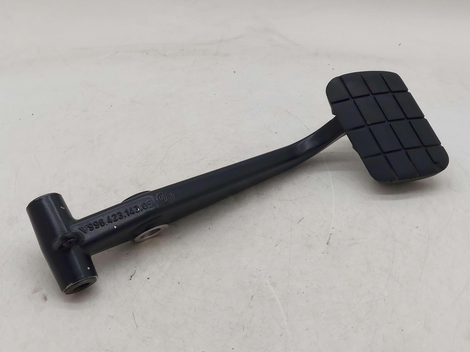 2001 PORSCHE 911 996 CARRERA BRAKE PEDAL 99642314305 *NOTE