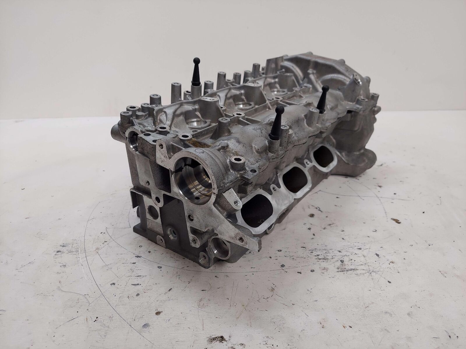 15-17 MERCEDES C43 W205 3.0L LEFT ENGINE MOTOR CYLINDER HEAD 2760162300 276.823